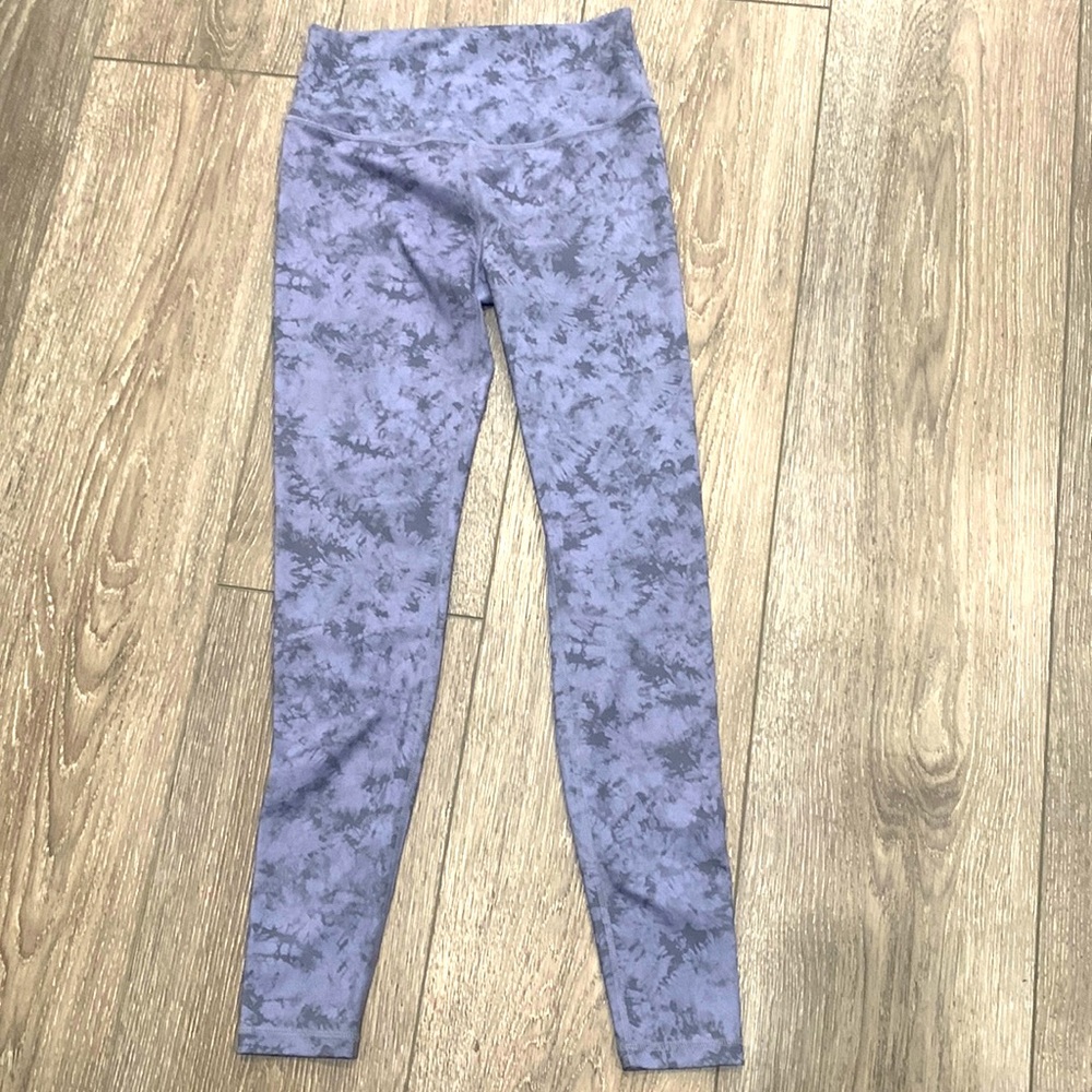 Glyder brand size Small purple leggings NWOT